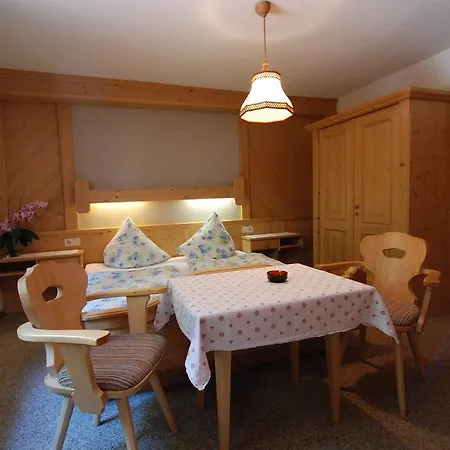 Ferienwohnung Pension Tirol Bichlbach Zimmer foto